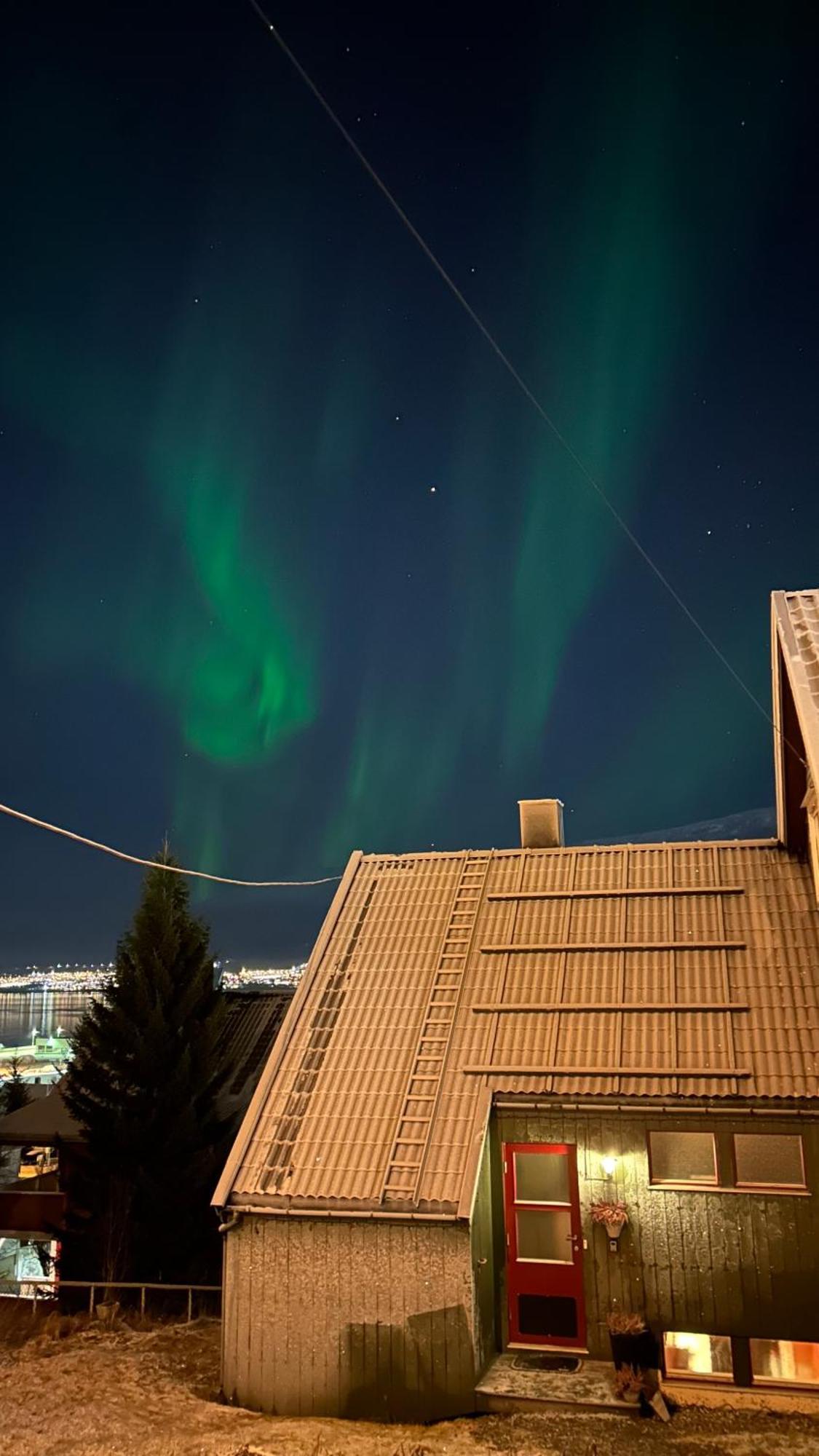 Cozy Little House In Tromso City Esterno foto