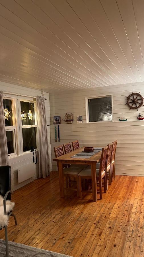 Cozy Little House In Tromso City Esterno foto