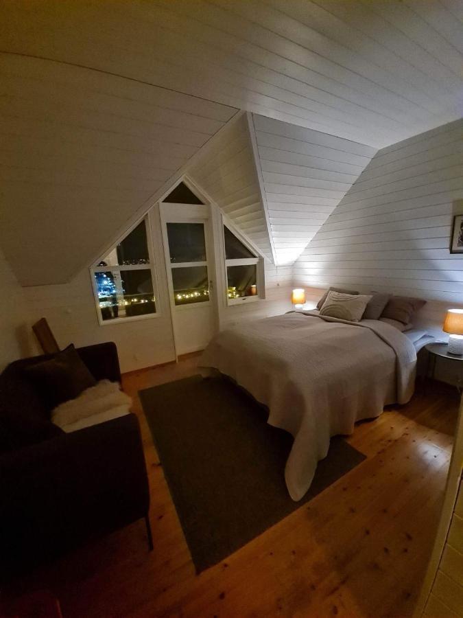 Cozy Little House In Tromso City Esterno foto